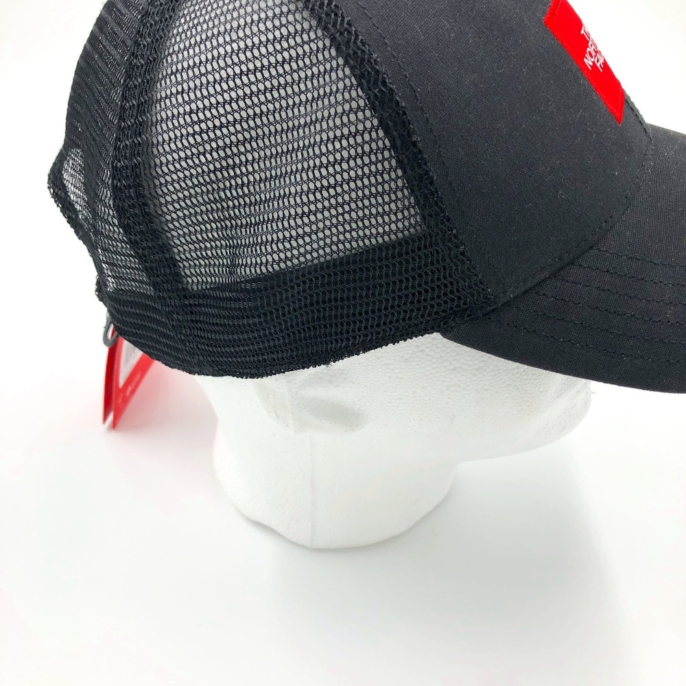 The NorthFace Trucker Hat